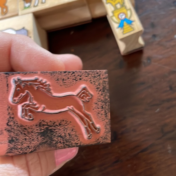 Horse 🐎 Stamp set! - Picture 2 of 2